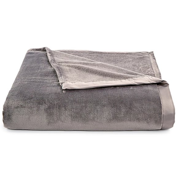 Berkshire Classic Velvety Plush King Blanket Chateau Grey - Picture 1 of 1